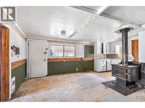 Photo 11 of 3525 Mathews Road, South East Kelowna