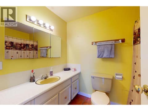 Photo 21 of 620 Ziprick Road, Rutland South, Kelowna