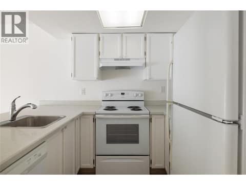 Photo 6 of 3140 Wilson Street Unit# 916, Main South, Penticton