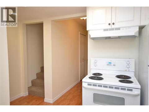 Photo 13 of 4501B 15 Avenue, South Vernon