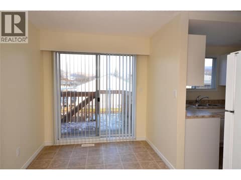 Photo 6 of 4501B 15 Avenue, South Vernon