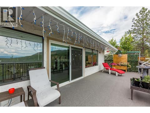 Photo 12 of 3273 McLeod Road, Glenrosa, West Kelowna
