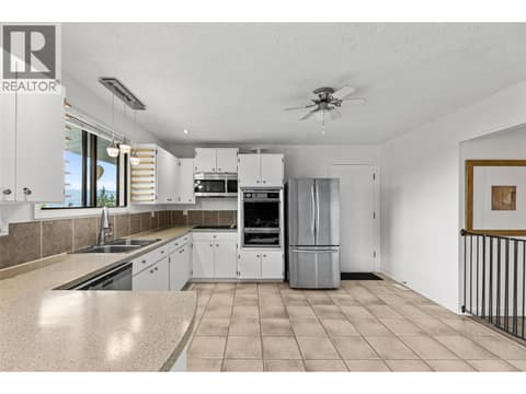 Photo 21 of 3273 McLeod Road, Glenrosa, West Kelowna
