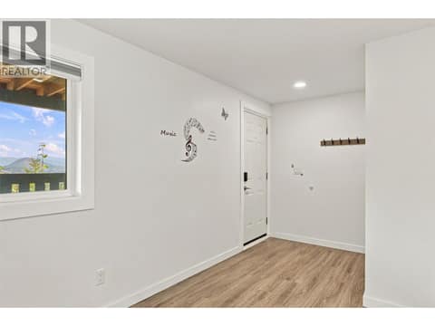Photo 33 of 3273 McLeod Road, Glenrosa, West Kelowna