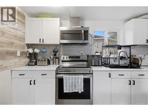 Photo 10 of 5317 Freda Avenue, Barnhartvale, Kamloops