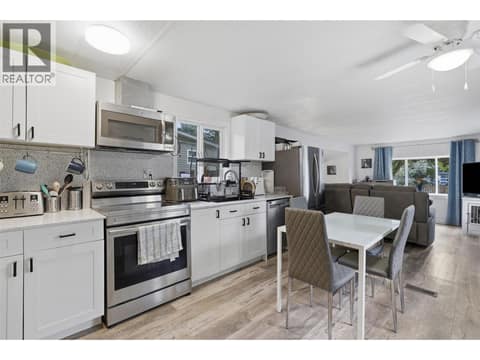 Photo 3 of 5317 Freda Avenue, Barnhartvale, Kamloops