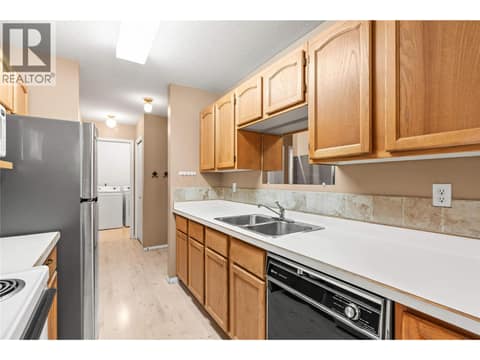 Photo 8 of 2435 Pleasant Valley Road Unit# 206, Armstrong/ Spall.