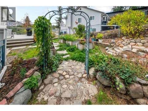 Photo 12 of 2466 Alexandria Way, Shannon Lake, West Kelowna