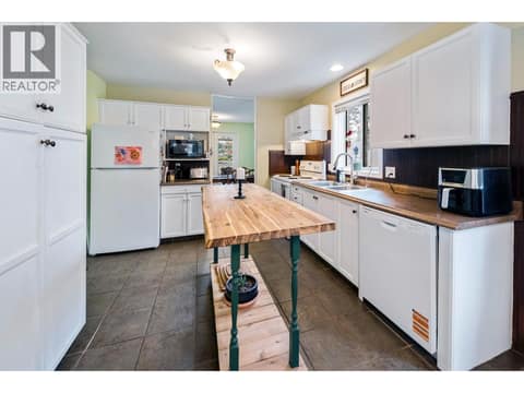 Photo 14 of 2466 Alexandria Way, Shannon Lake, West Kelowna