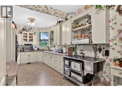 Photo 21 of 3025 Patterson Street, Armstrong/ Spall.