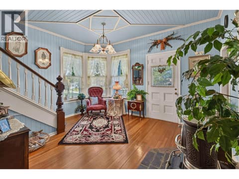 Front foyer at 3025 Patterson Street, Armstrong/ Spall.