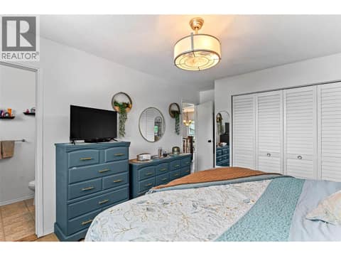 Photo 15 of 1683 SHERIDAN Drive, Westmount, Kamloops
