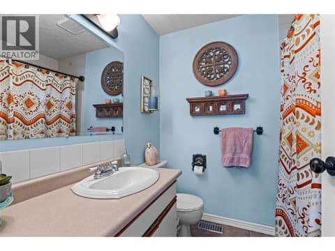 Photo 19 of 1683 SHERIDAN Drive, Westmount, Kamloops
