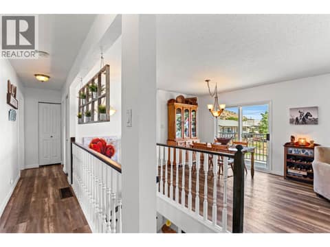 Photo 9 of 1683 SHERIDAN Drive, Westmount, Kamloops