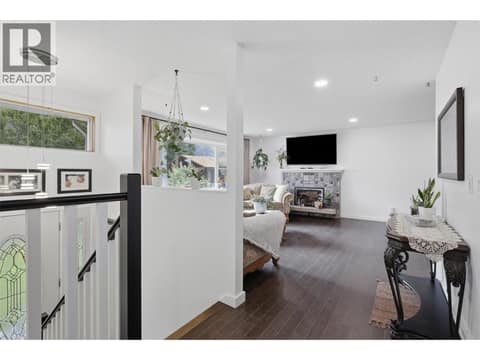 Photo 6 of 285 Huckleberry Place, Rayleigh, Kamloops