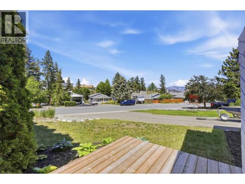 Photo 8 of 575 GLENEAGLES Drive, Sahali, Kamloops