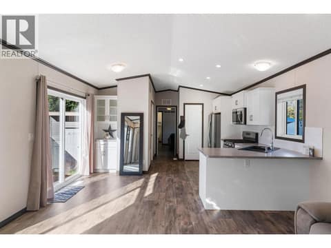 Photo 3 of 1699 Ross Road Unit# 201, Lakeview Heights, West Kelowna