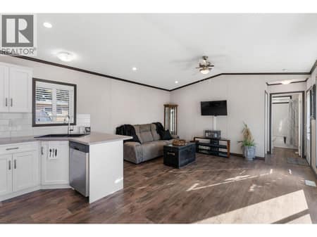 Photo 6 of 1699 Ross Road Unit# 201, Lakeview Heights, West Kelowna