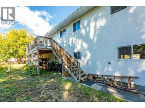 Photo 12 of 1011-1013 Lawson Avenue, Kelowna North
