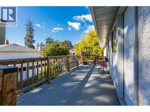 Photo 13 of 1011-1013 Lawson Avenue, Kelowna North