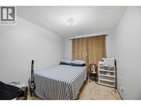 Photo 36 of 1011-1013 Lawson Avenue, Kelowna North