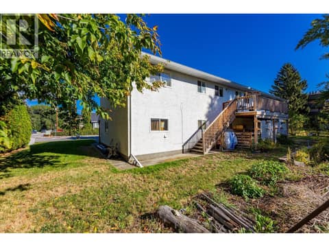 Photo 9 of 1011-1013 Lawson Avenue, Kelowna North