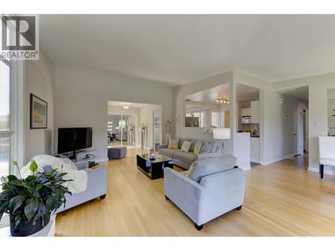 Photo 11 of 1296 Kelglen Crescent, Glenmore, Kelowna