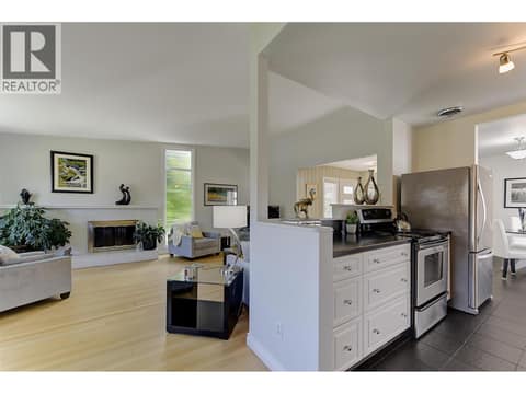Photo 12 of 1296 Kelglen Crescent, Glenmore, Kelowna