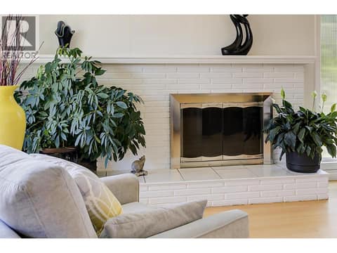 Photo 9 of 1296 Kelglen Crescent, Glenmore, Kelowna