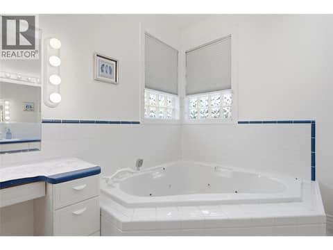 Photo 8 of 2025 Panorama Court, Sahali, Kamloops