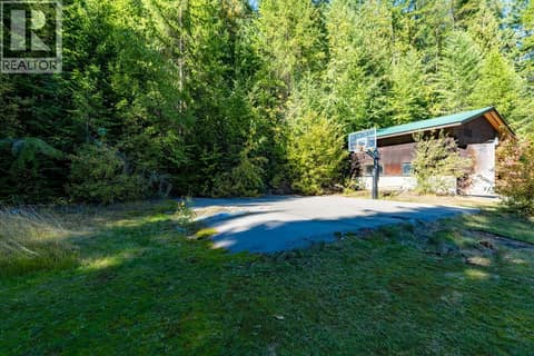 Photo 13 of 807 Spokane Street, Rossland