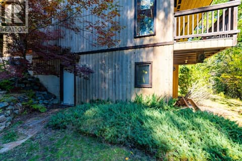 Photo 15 of 807 Spokane Street, Rossland