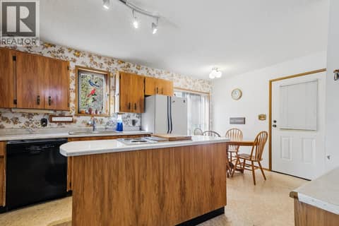 Photo 38 of 807 Spokane Street, Rossland