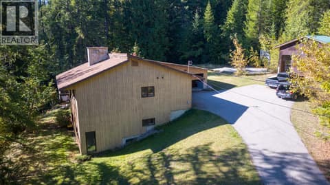 Photo 4 of 807 Spokane Street, Rossland