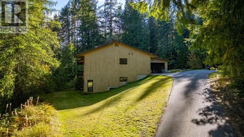 Photo 7 of 807 Spokane Street, Rossland
