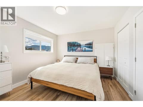 Photo 15 of 35 Granby Avenue, Main North, Penticton