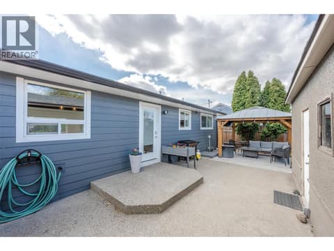 Photo 22 of 35 Granby Avenue, Main North, Penticton