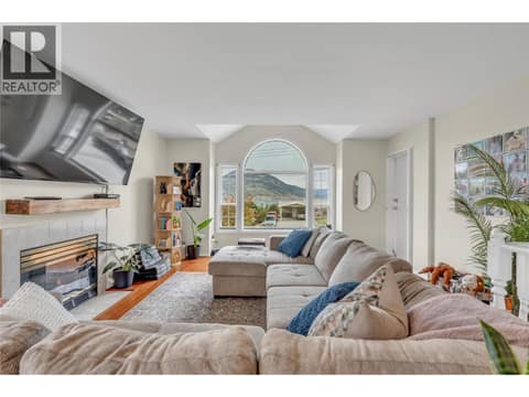 Photo 5 of 114 VANCOUVER Place, Uplands/Redlands, Penticton
