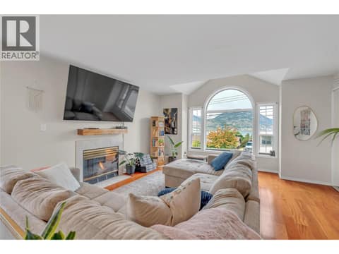 Photo 9 of 114 VANCOUVER Place, Uplands/Redlands, Penticton