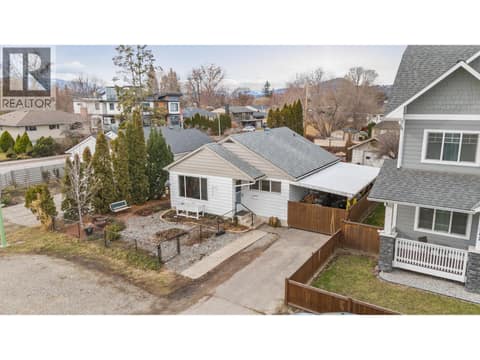 Photo 1 of 2284 Aberdeen Street, Kelowna South