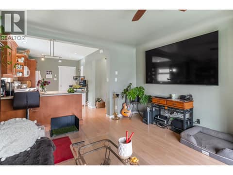Photo 11 of 2284 Aberdeen Street, Kelowna South