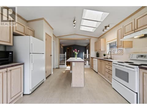 Photo 6 of 1951 Lodgepole Drive Unit# 46, Pineview Valley, Kamloops