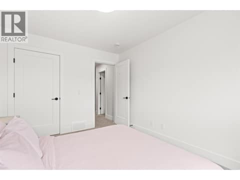 Similar to at 2467 Bradley Drive Unit# 102, Armstrong/ Spall.