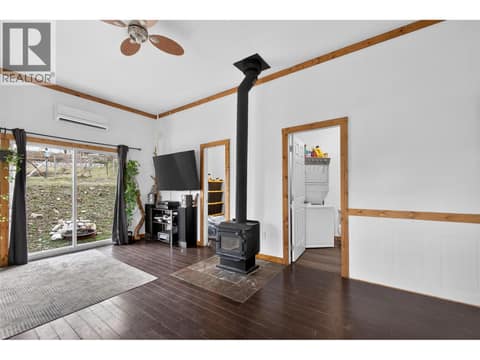 Photo 6 of 754 Wood Road, Fintry, Kelowna