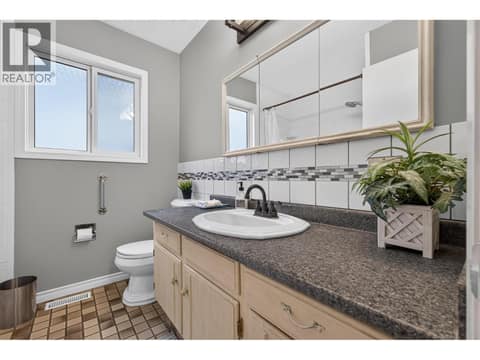 Photo 16 of 175 Venus Road, Rutland South, Kelowna