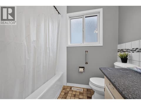 Photo 17 of 175 Venus Road, Rutland South, Kelowna