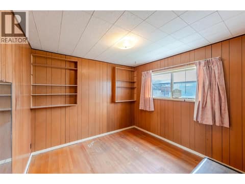 Photo 13 of 395 Edmonton Avenue, Main North, Penticton