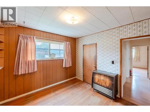 Photo 14 of 395 Edmonton Avenue, Main North, Penticton