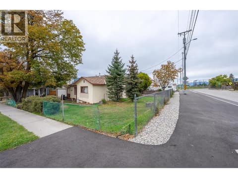Photo 26 of 395 Edmonton Avenue, Main North, Penticton