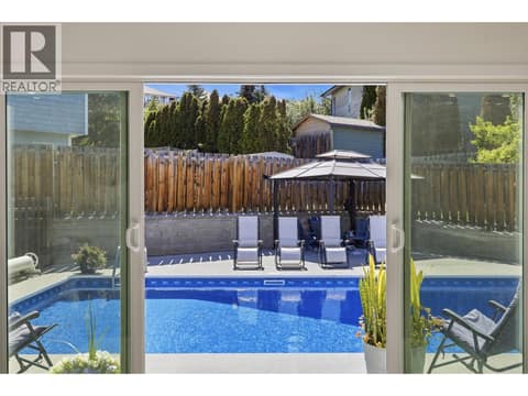Photo 13 of 2298 Balfour Court, Aberdeen, Kamloops